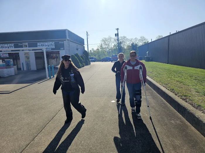 Mighty Kleen Car Wash Picture 4