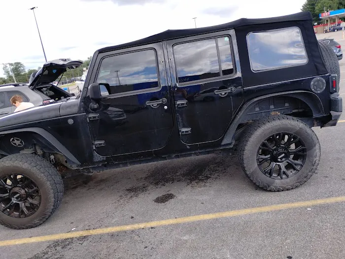 Dirtbuster Car Wash Picture 3