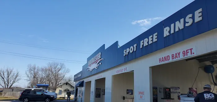 Dirtbuster Car Wash Picture 4