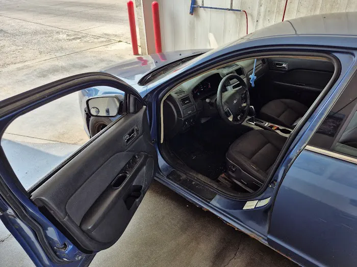 John's Car Wash Picture 6