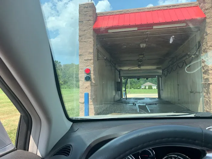 John's Car Wash Picture 9