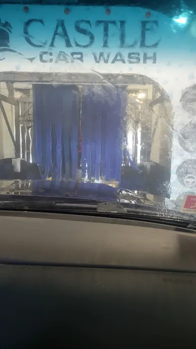 Castle Car Wash Picture 4