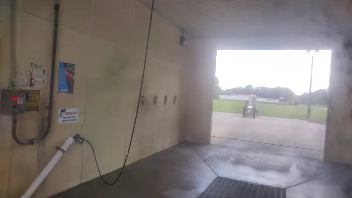 Spring Clean Car Wash Picture 7