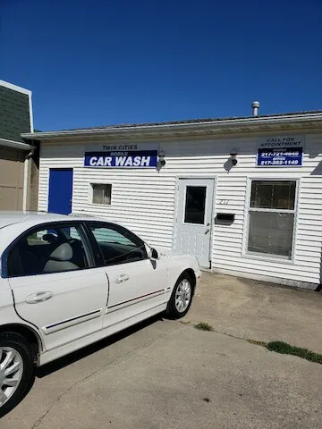 Twin Cities Mobile Car Wash Picture 2