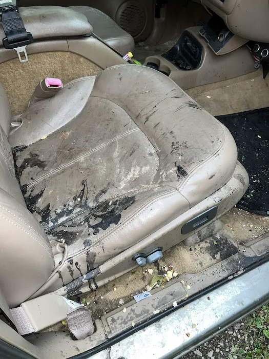 Twin Cities Mobile Car Wash Picture 6