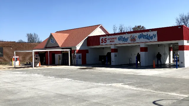 WISHY WASHIE'S KENNETT Picture 3