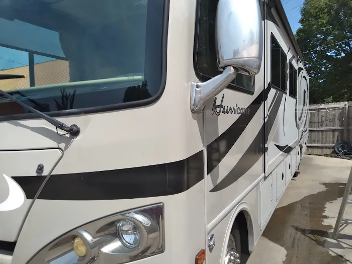 Wright's Hand Car Wash Picture 2