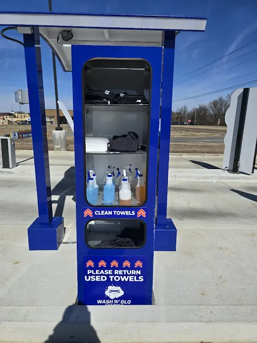 Wash N' Glo Car Wash Picture 8