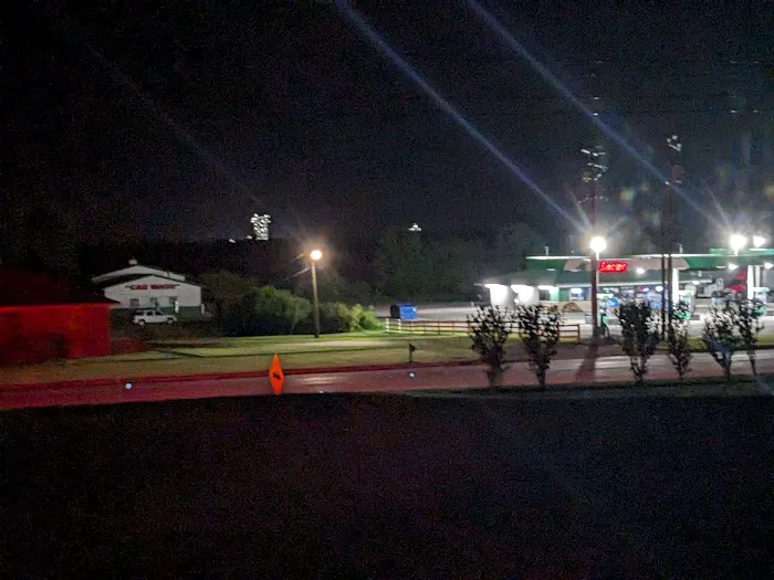 Fuelmaster Car Wash Picture 1