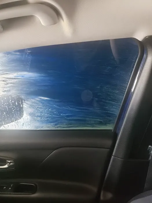 Hoosier Express Auto Wash Picture 3