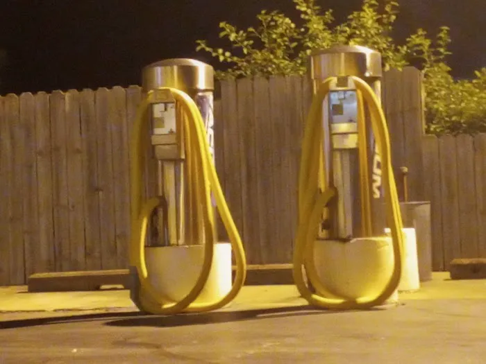 Randy's Car Wash Picture 2