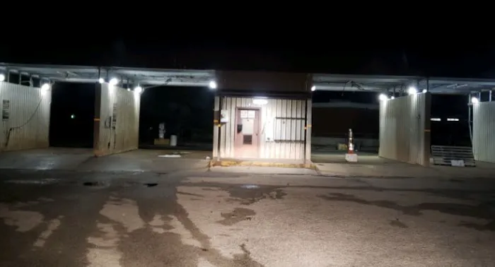 Parker Carwash Picture 1