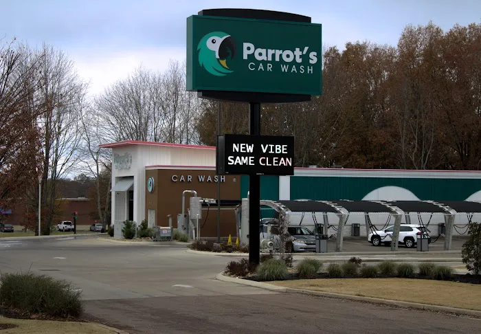 Parrot's Car Wash Picture 5