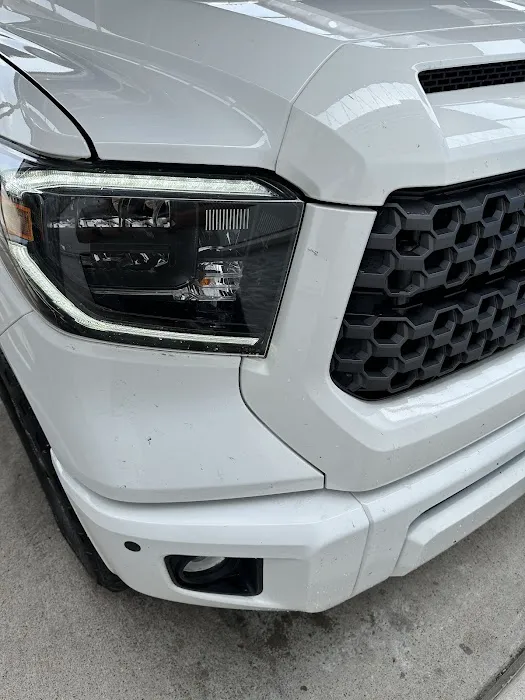 Parrot's Car Wash Picture 7