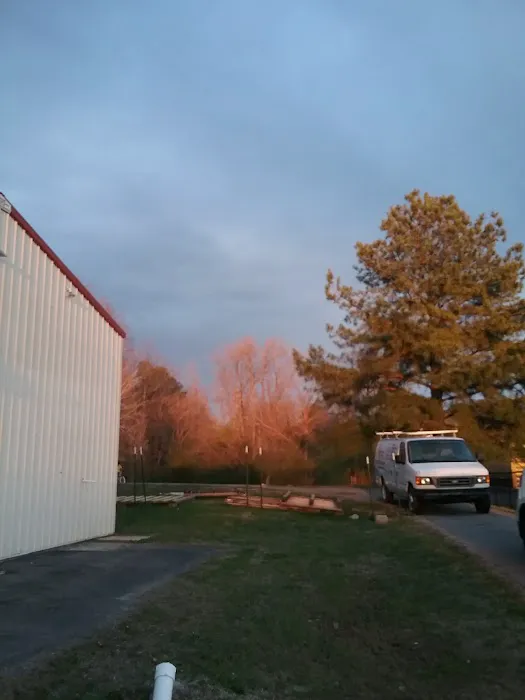 Castle Car Wash Picture 4