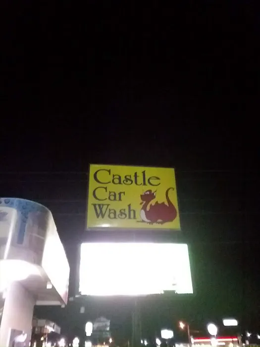 Castle Car Wash Picture 7