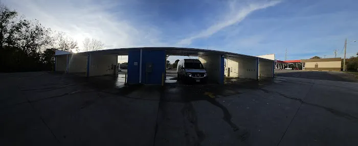 Big Willie’s Wash Picture 5