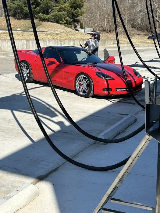 Tom’s Car Wash Picture 5