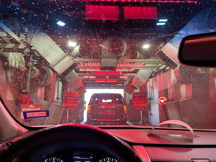 Crew Carwash Picture 3