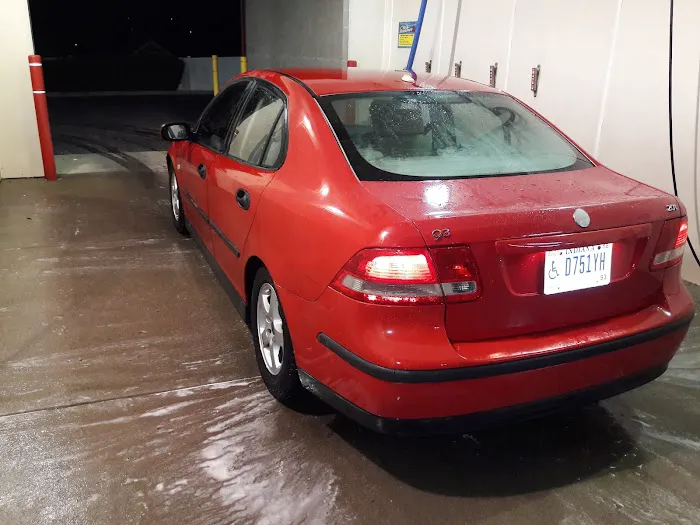 Hoosier Express Car Wash Picture 2