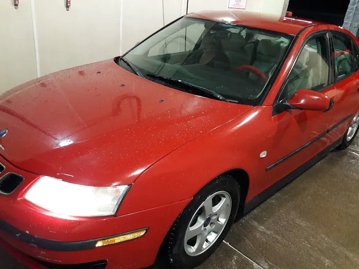 Hoosier Express Car Wash Picture 9