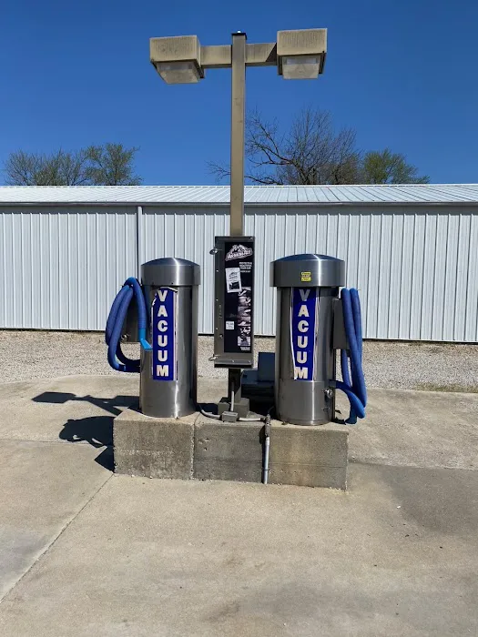 Gibson City Car Wash Picture 2