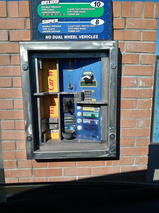 Wizard Car Wash Picture 8