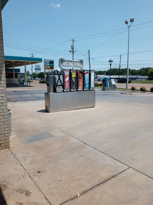 Wizard Car Wash Picture 4