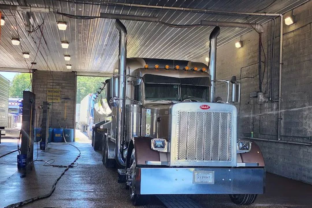 Finish Line Truck Wash