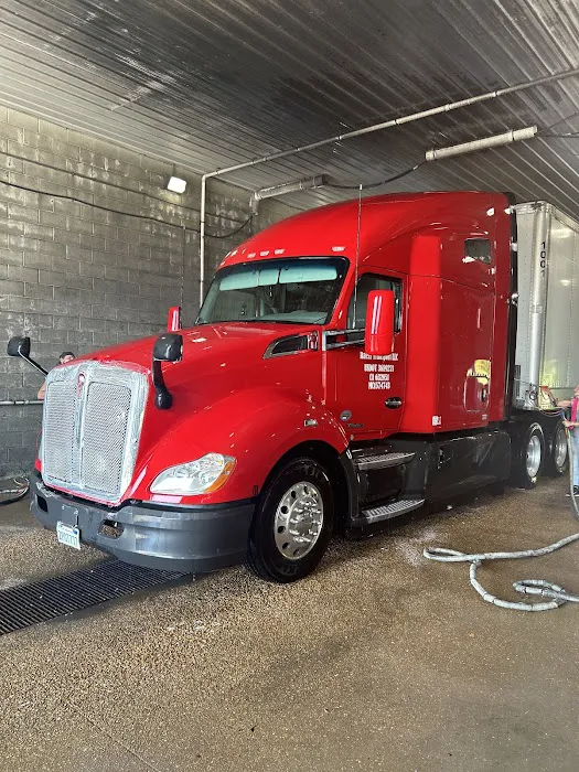 Finish Line Truck Wash Picture 5