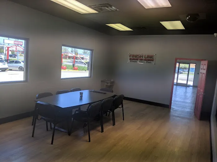 Finish Line Car Wash Picture 4