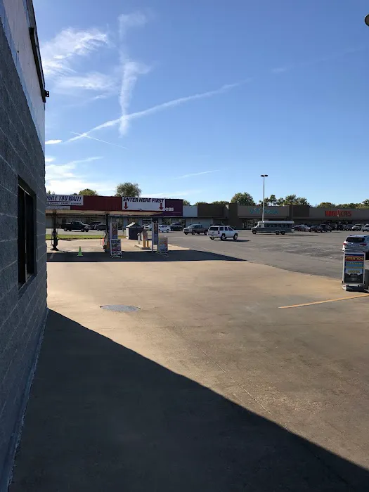 Finish Line Car Wash Picture 7