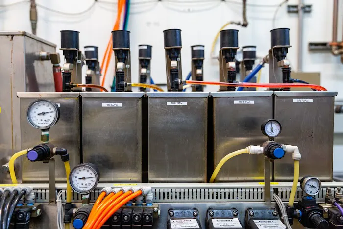 Jerry's Express Car Wash Picture 2