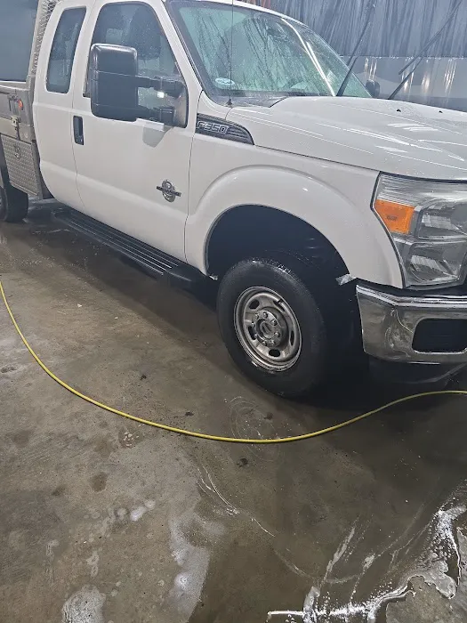 Unique Auto detailing Picture 4