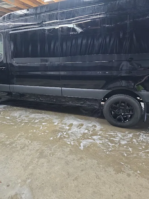 Unique Auto detailing Picture 5