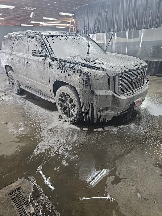 Unique Auto detailing Picture 7