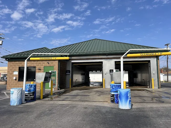 Shammy's Auto Wash Picture 3