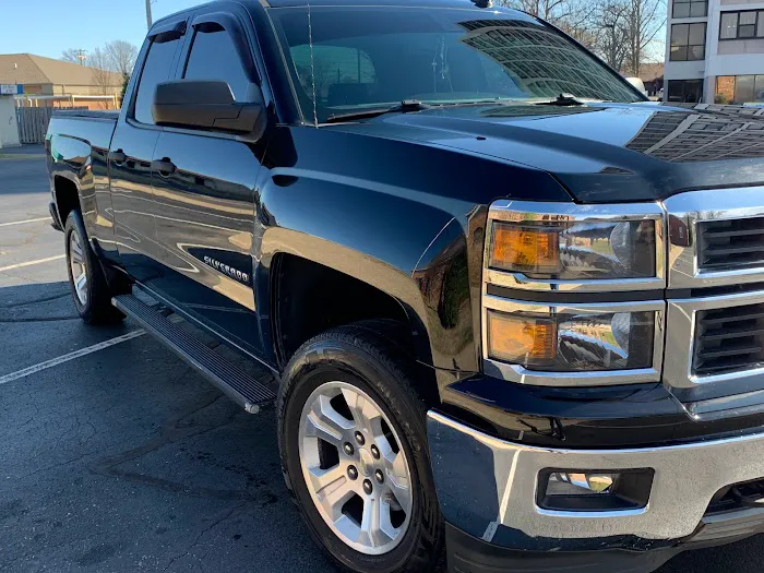 Sparkle Brite Car Wash Picture 2