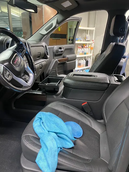 Sparkle Brite Car Wash Picture 4