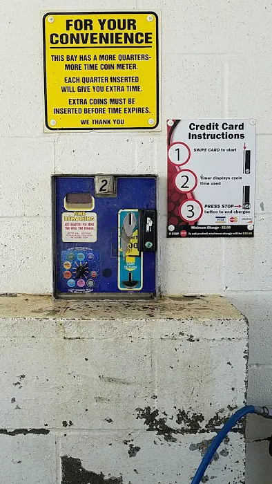 Soak-n-Wet Car Wash Picture 3