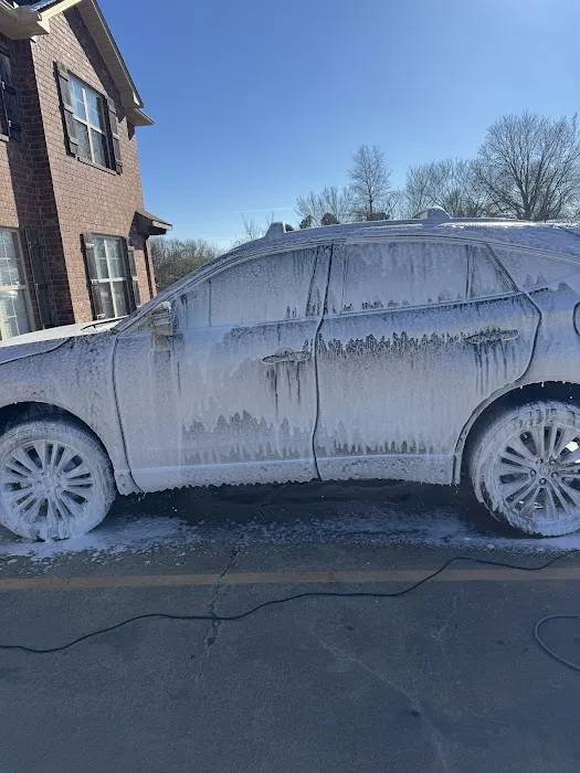 Motion sudz mobile carwash and detailing Picture 10