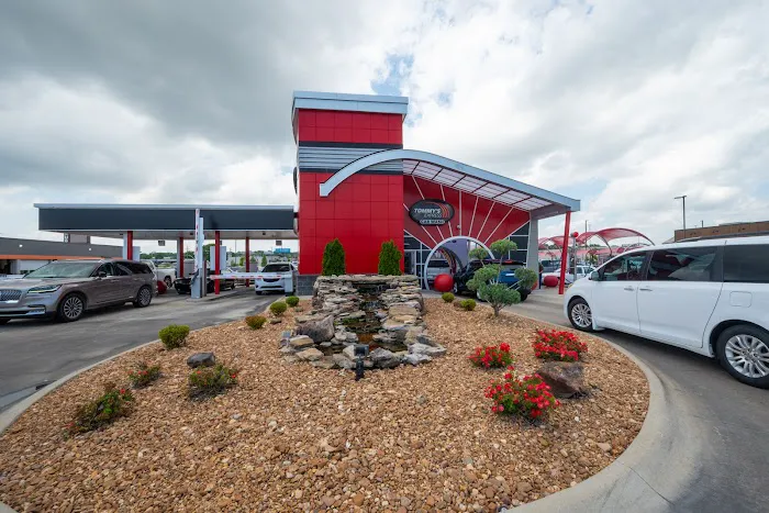 Tommy's Express® Car Wash Picture 2