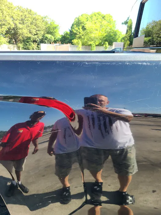 Rhyno Car Wash Picture 5