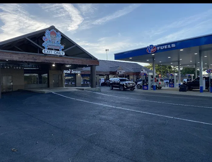 VP PowerWash Car Wash Picture 9