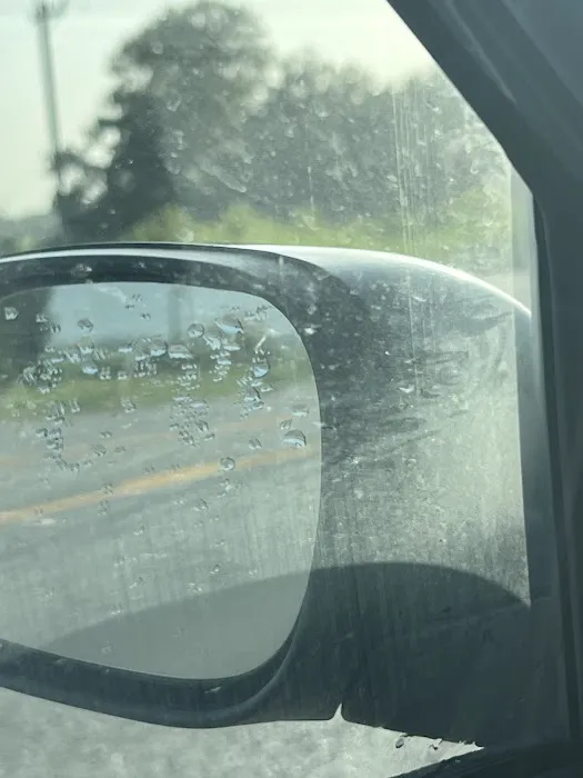 Full Blast Car Wash Picture 1