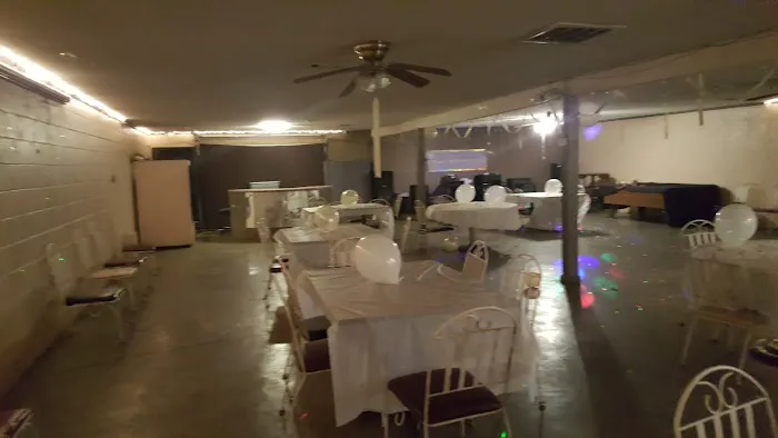 Executive Car Wash Picture 2