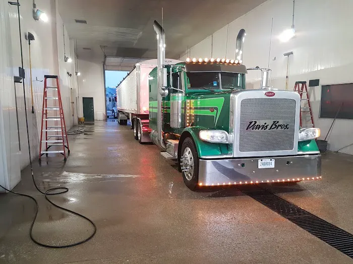 Turtle's Truck Wash Picture 5