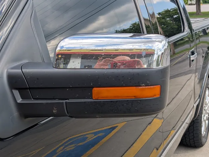 EZ Kleen Car Wash Picture 2