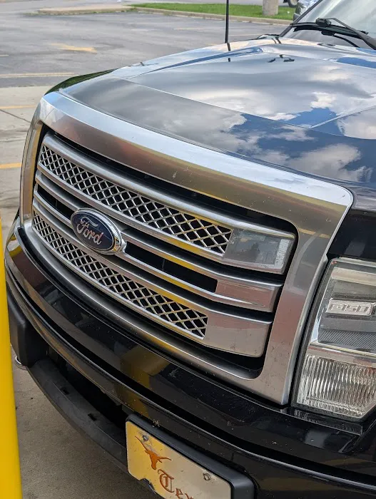 EZ Kleen Car Wash Picture 1