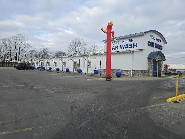 EZ Kleen Car Wash Picture 4